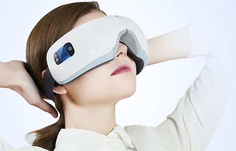 Sử dụng đúng cách để tránh các tác hại của máy massage mắt