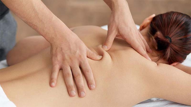 Bấm huyệt Tâm Du tại nhà cải thiện sức khỏe tổng thể