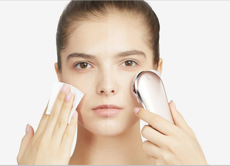 Làm sạch sâu với máy massage ion