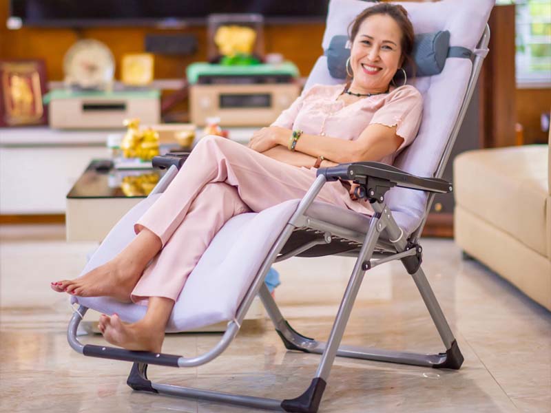 Ghế cho người già đau lưng thư giãn G8 êm ái