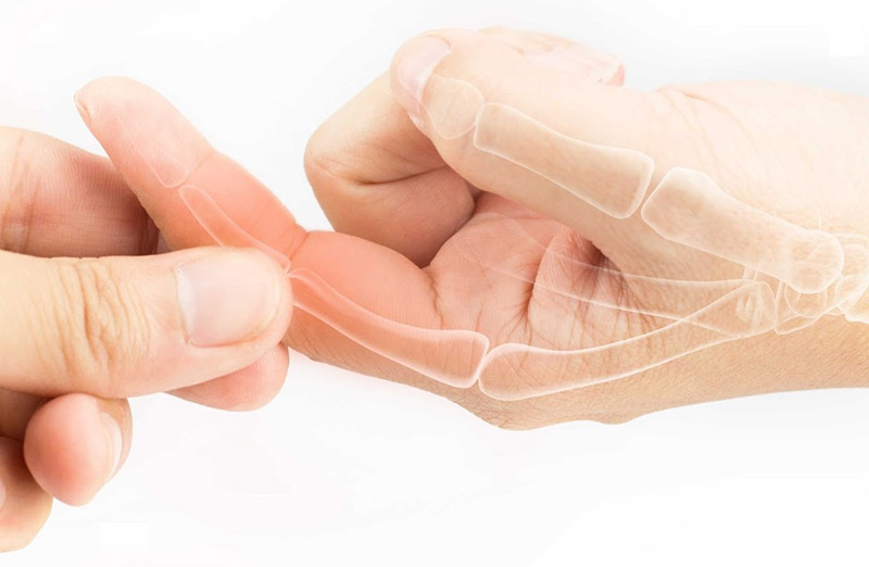 Massage tay chữa xương khớp