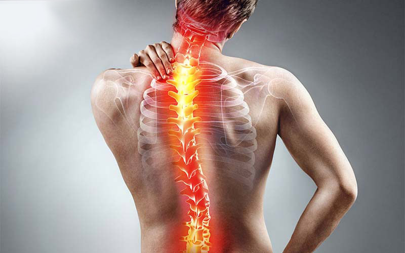 Đau toàn lưng cảnh báo tình trạng sức khỏe nghiêm trọng