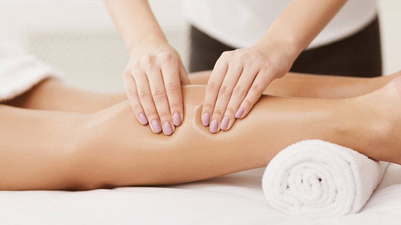 Massage chân - Cách giảm đau cẳng chân ở thể nhẹ tại nhà