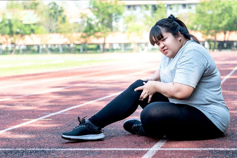 Tình trạng béo phì gây áp lực lớn lên chân và cột sống dẫn đến tê lòng bàn chân