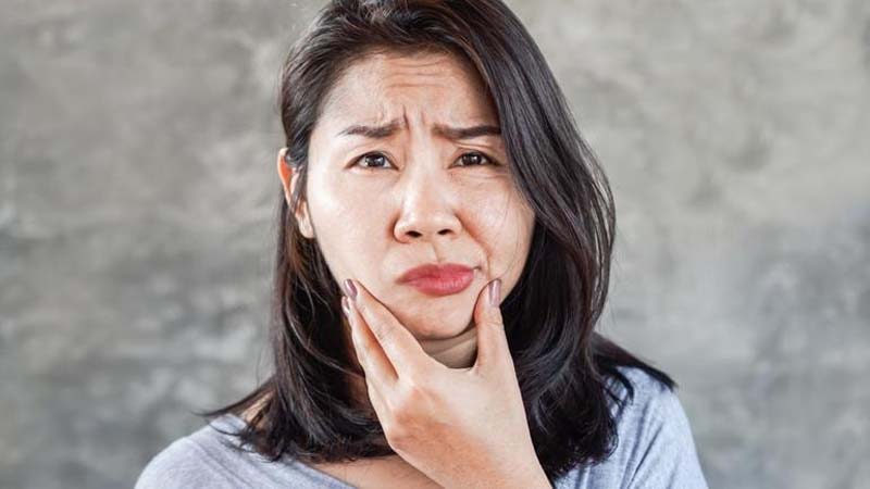 Huyệt Toản Trúc có tác dụng gì? Hỗ trợ điều trị liệt mặt