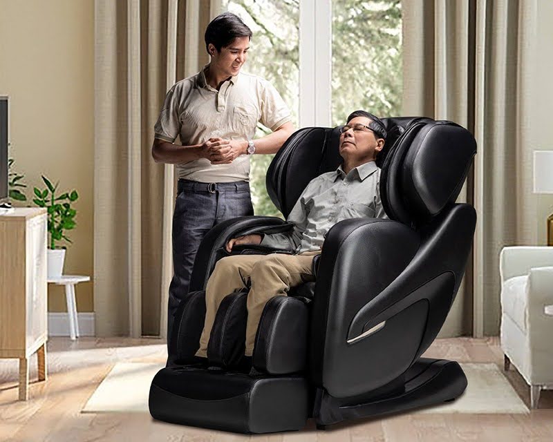 ai nên dùng ghế massage nhiệt hồng ngoại