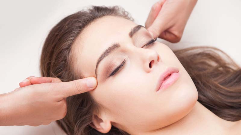 Day huyệt Thái Dương có tác dụng gì? Giúp giảm căng thẳng, cái thiện giấc ngủ