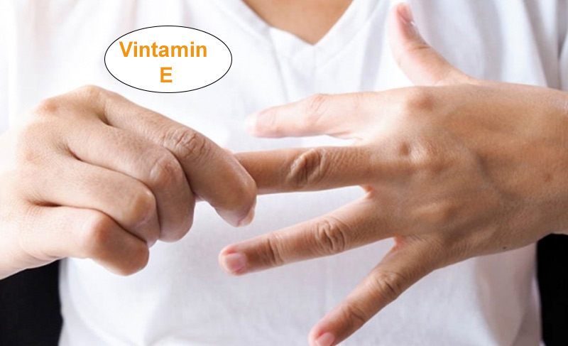 Thiếu vitamin E dẫn đến các tổn thương thần kinh, gây ra tê bì chân tay