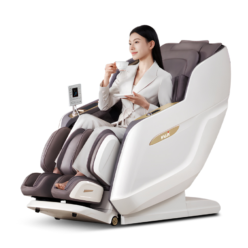 Bảng điều khiển cảm ứng giúp dễ dàng điều khiển 