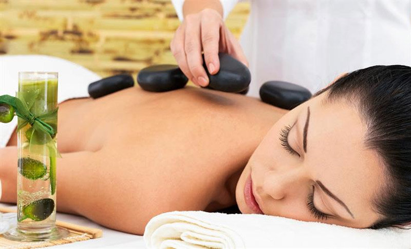 cách sử dụng đá nóng massage