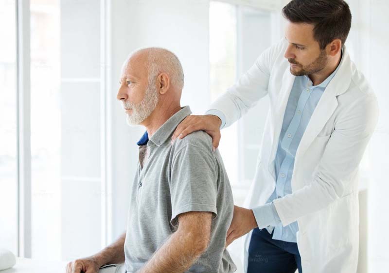 Thăm khám để được bác sĩ chẩn đoán và có pháp đồ điều trị đúng chuẩn