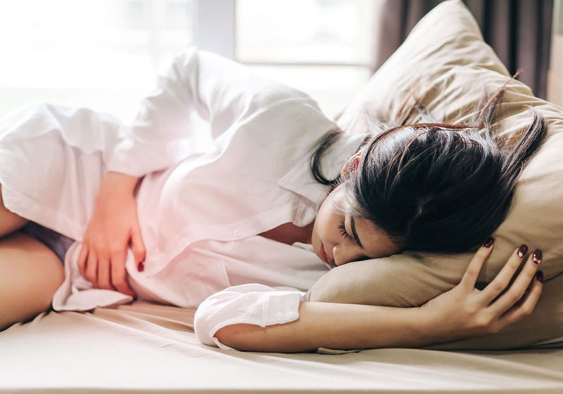 Bấm huyệt giảm đau bụng kinh: Giải pháp giảm đau tức thì